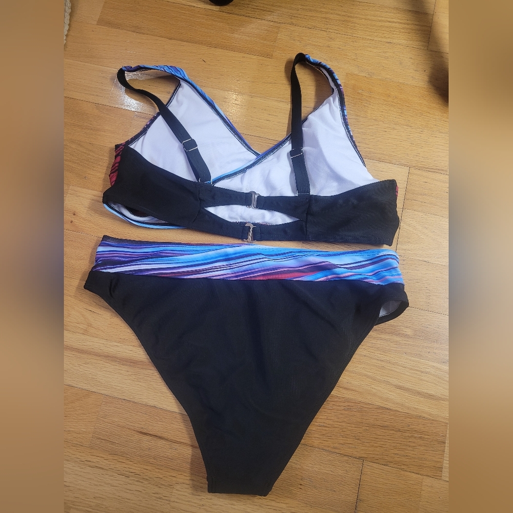 Striped Multicolor Bikini Set - Picture 4 of 5